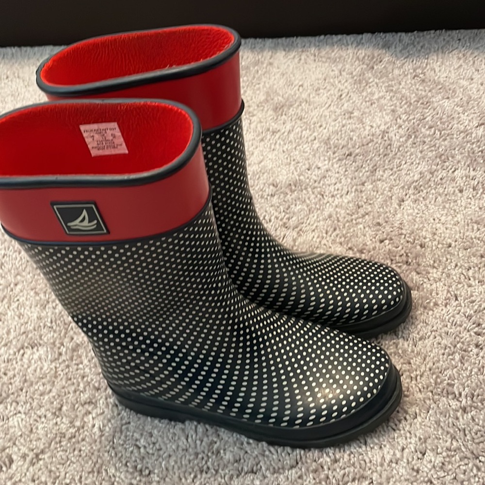 Sperry polka dot rain boots